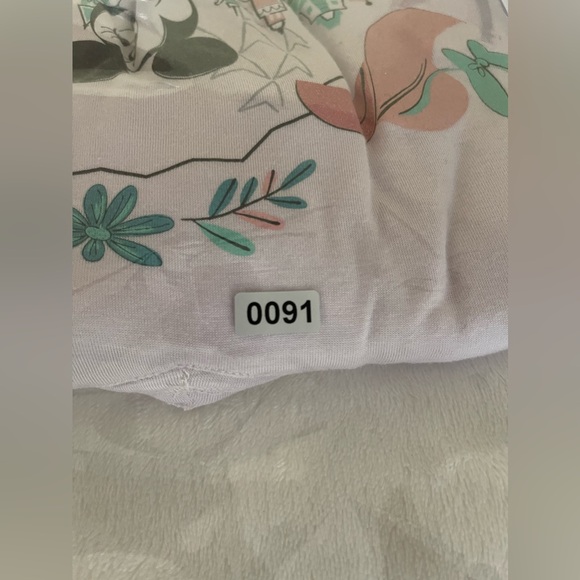 Disney Parks 2020 EPCOT Minnie Mouse in Bloom Flower & Garden Festival T-Shirt M - Picture 6 of 6